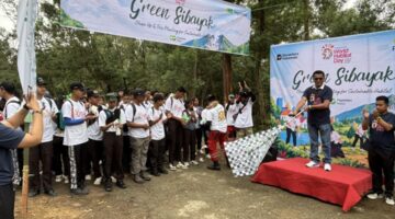 Pegadaian Gelar Green Sibayak, Ajak 100 Pelajar Peduli Kelestarian Lingkungan